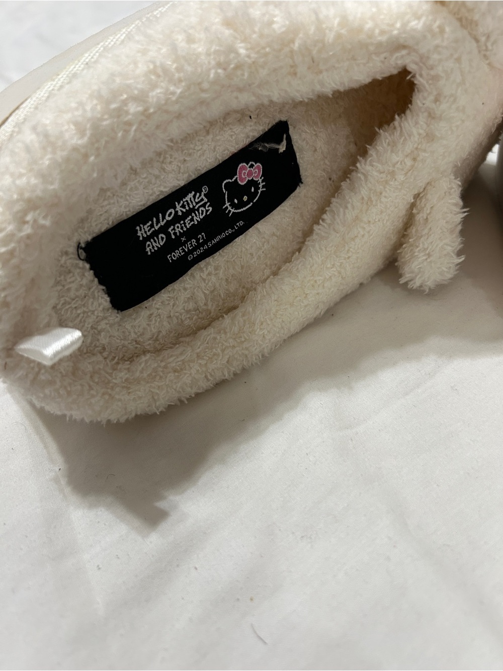 Forever 21 Kids Cream Fuzzy Hello Kitty Slip-On Boots - Picture 6 of 11